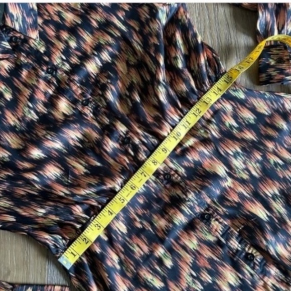 TOPSHOP Long Sleeve Asymmetrical Shirt Dress in Fire - Picture 9 of 11